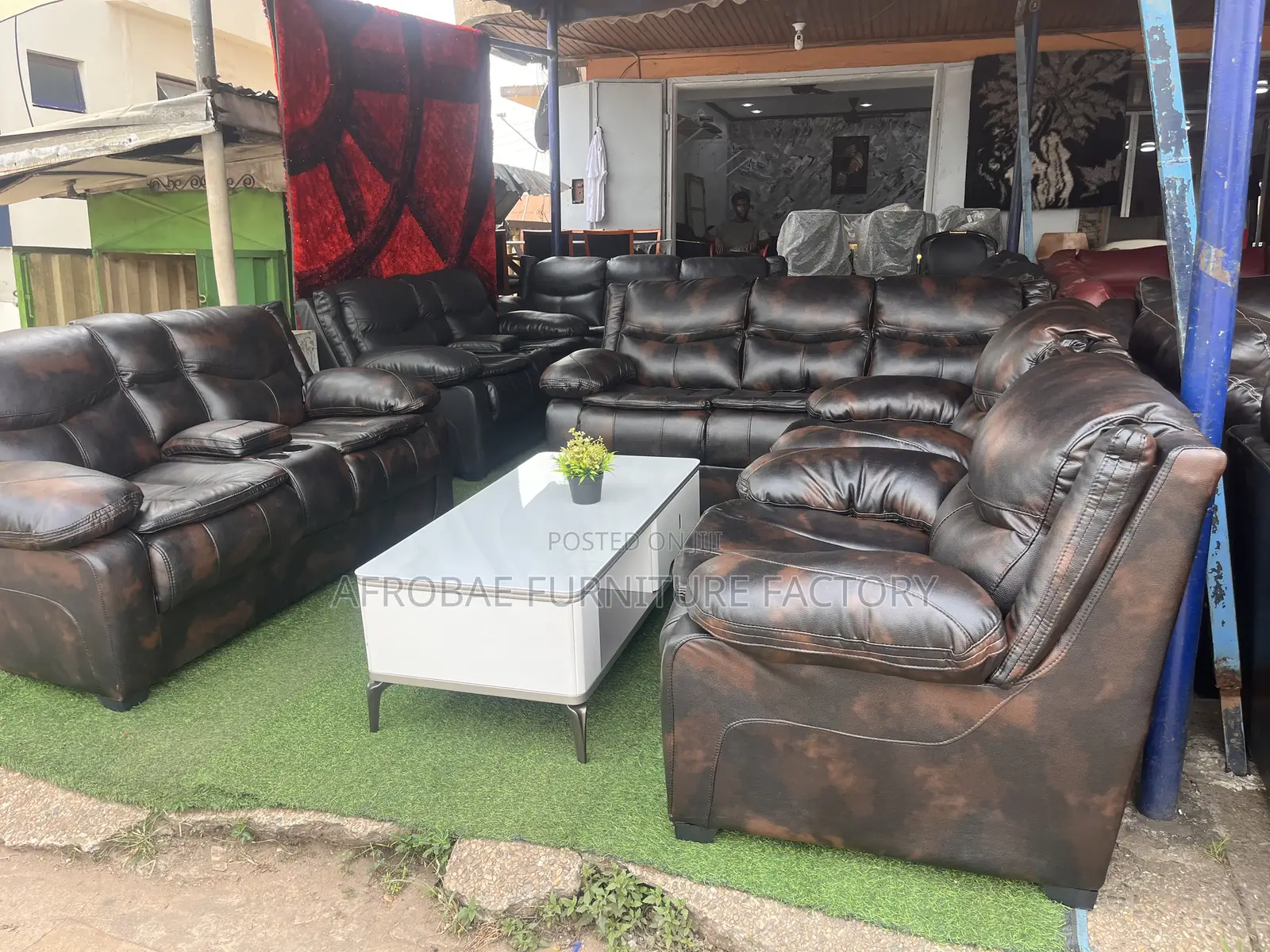Imported Quality Leather Sofas in Stock at Wholesale Deals