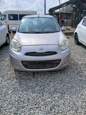 Nissan March 2014 Gold