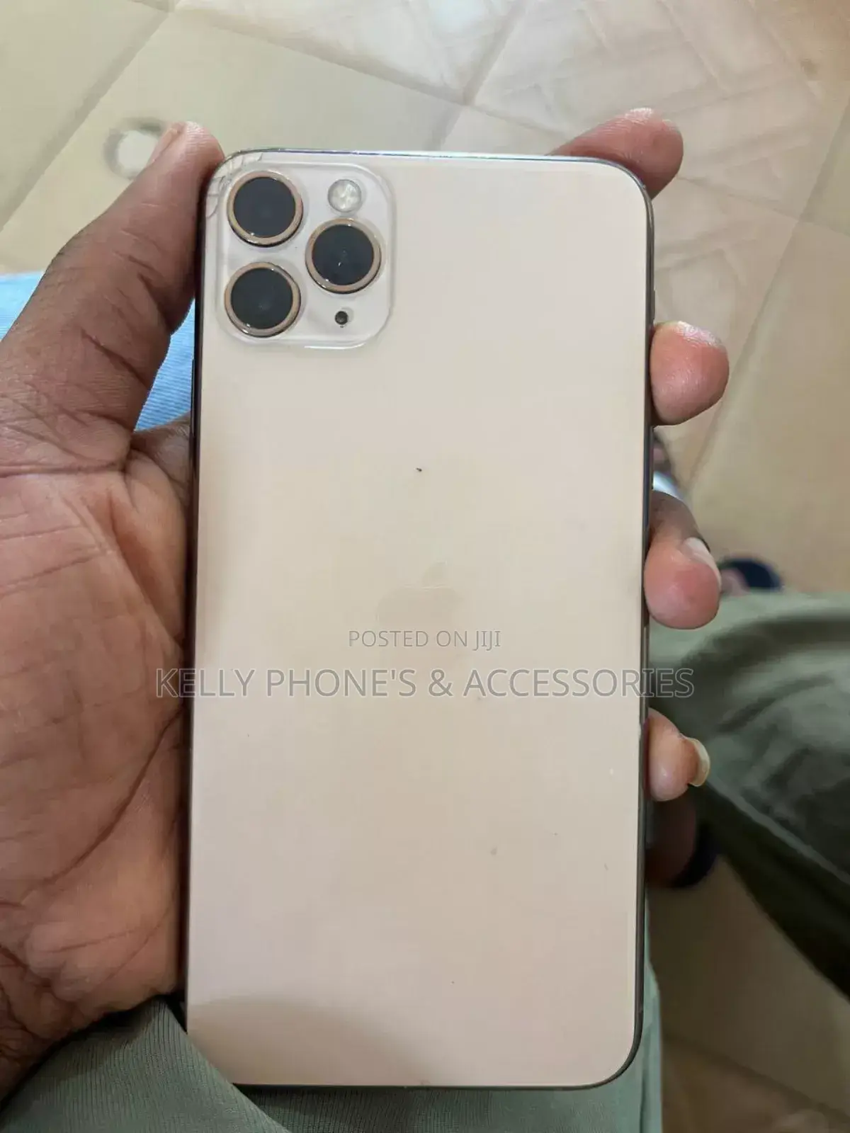 New Apple iPhone 11 Pro Max 256 GB Gold