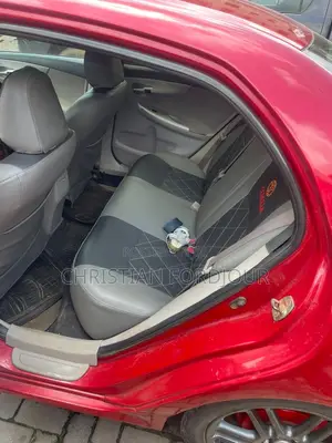 Toyota Corolla LE 4dr Sedan (1.8L 4cyl 4A) 2011 Red