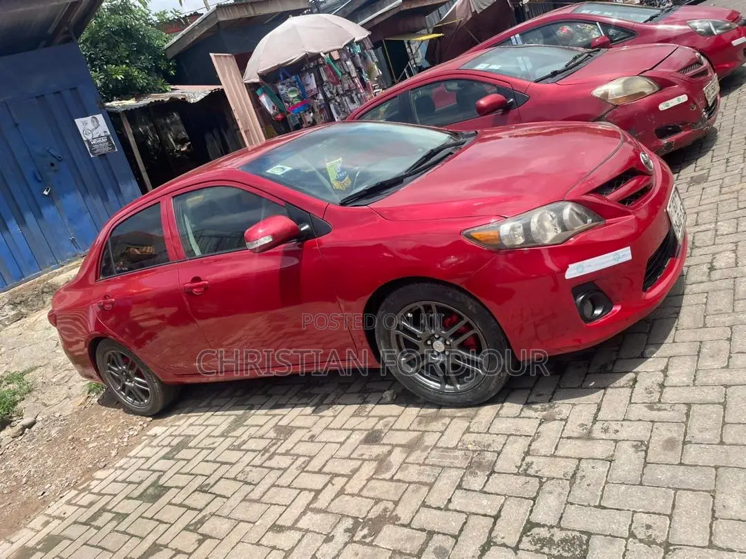Toyota Corolla LE 4dr Sedan (1.8L 4cyl 4A) 2011 Red
