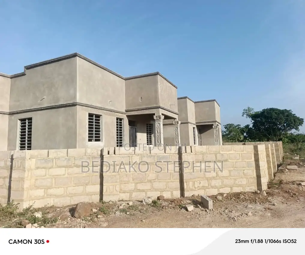 4bdrm Apartment in Poplyn Estate, Techiman Municipal for sale