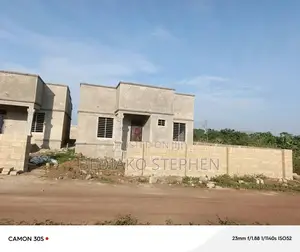 4bdrm Apartment in Poplyn Estate, Techiman Municipal for sale