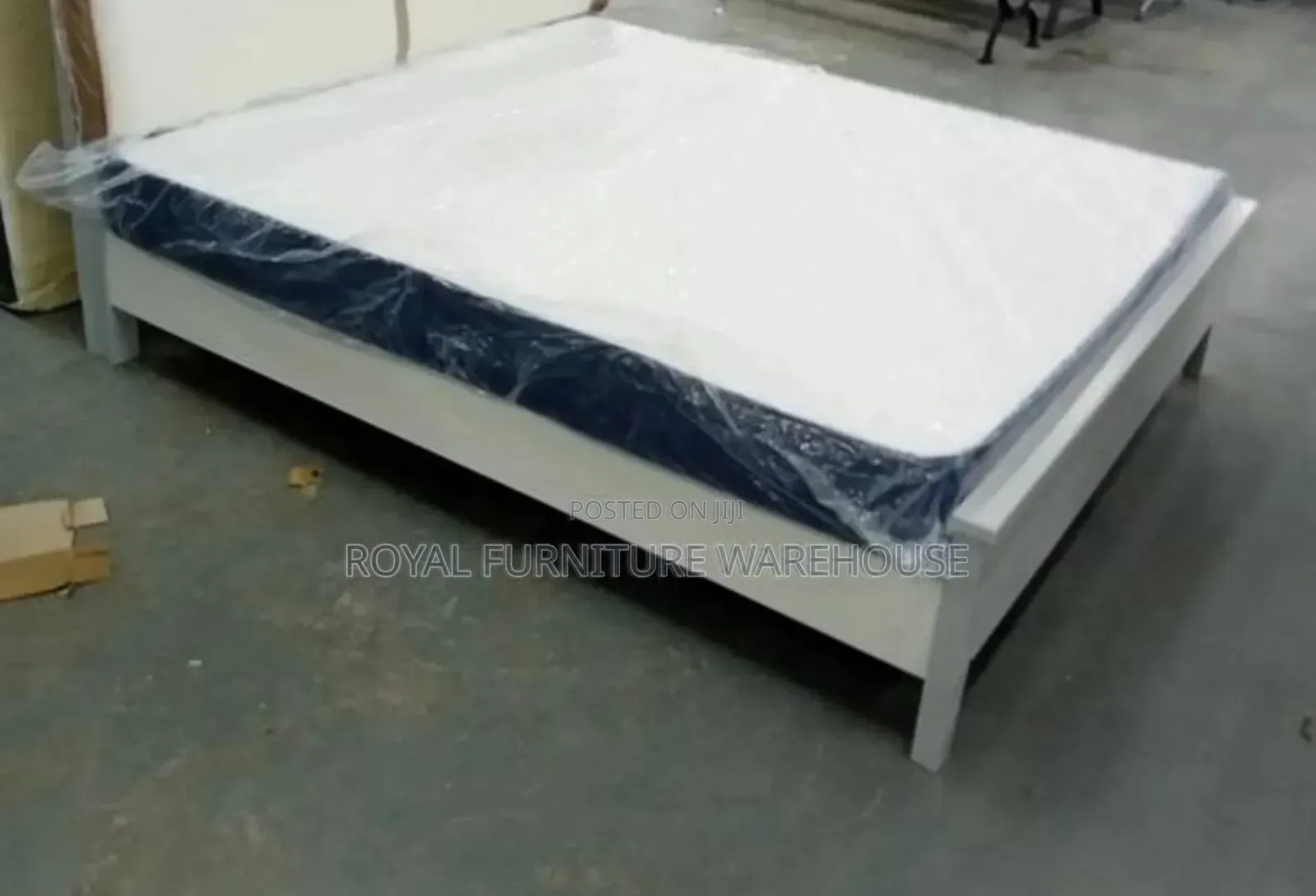 8 Inches Compressed Queen Size Mattress