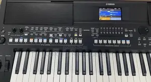 Yamaha PSR Sx600 Electronic Keyboard