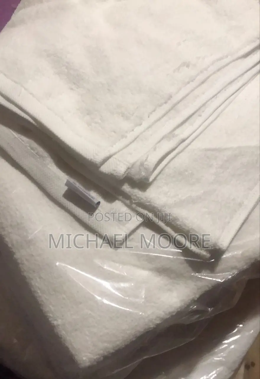 Quality Large Towels (White Colored)