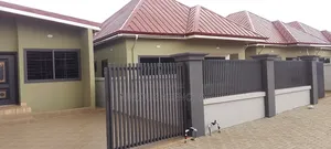 3bdrm Bungalow in Community 25 for sale