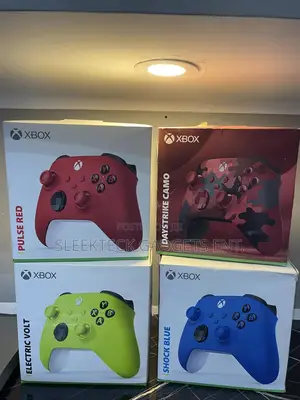 Brand New Xbox Wireless Controllers – Multiple Colors Available!