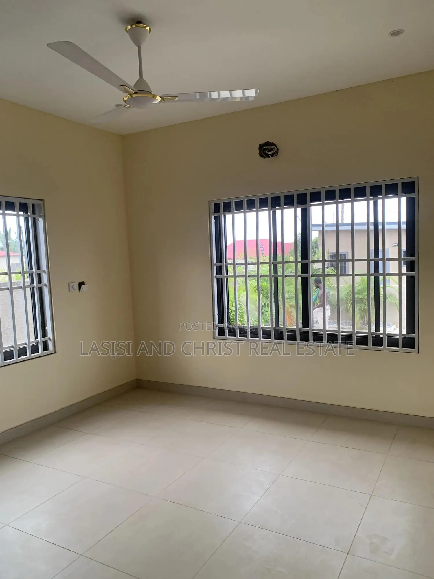 Mini Flat in Lasisi And Christ, Amasaman for rent