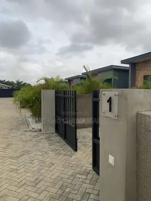 Mini Flat in Lasisi And Christ, Amasaman for rent