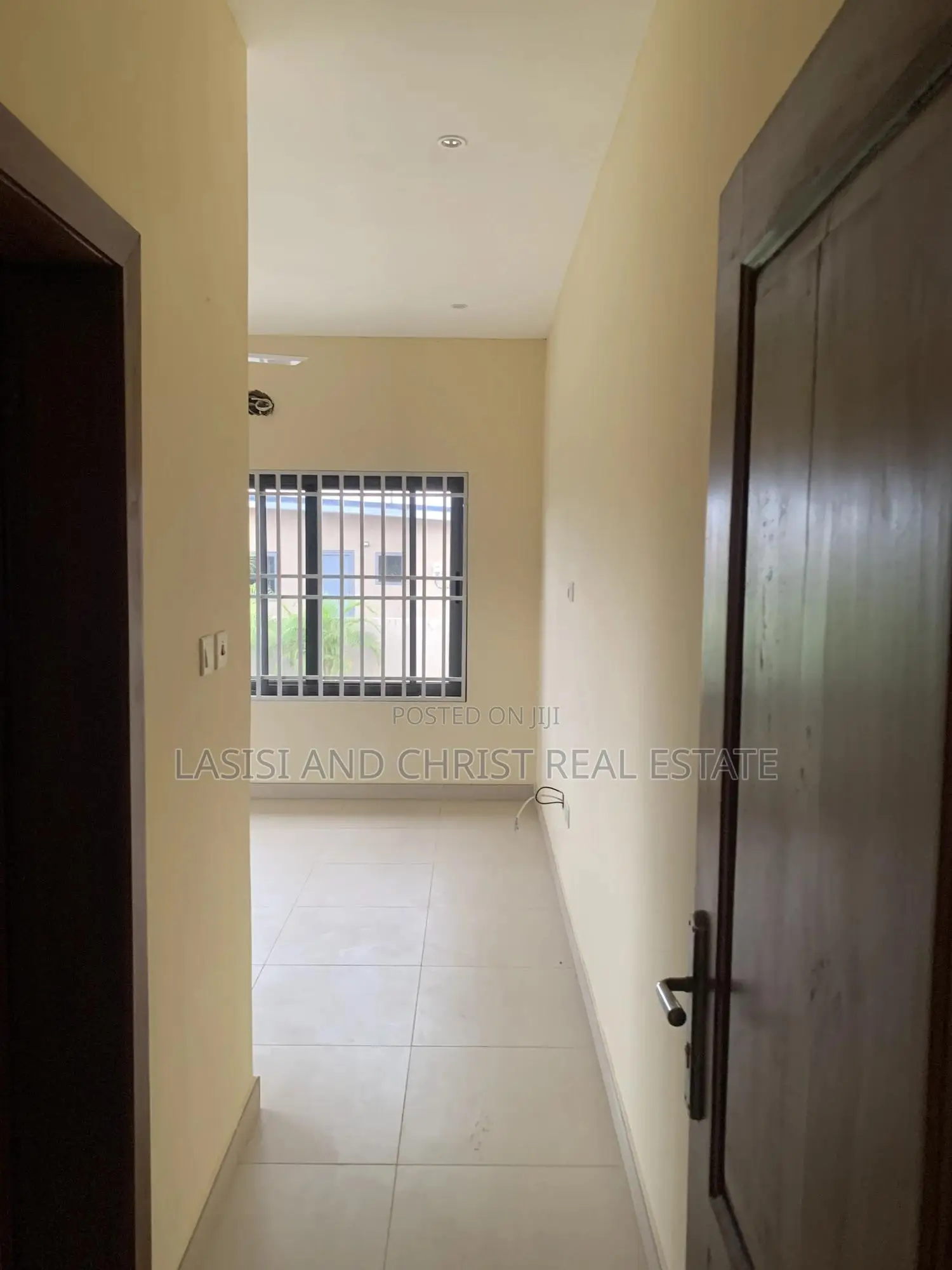 Mini Flat in Lasisi And Christ, Amasaman for rent