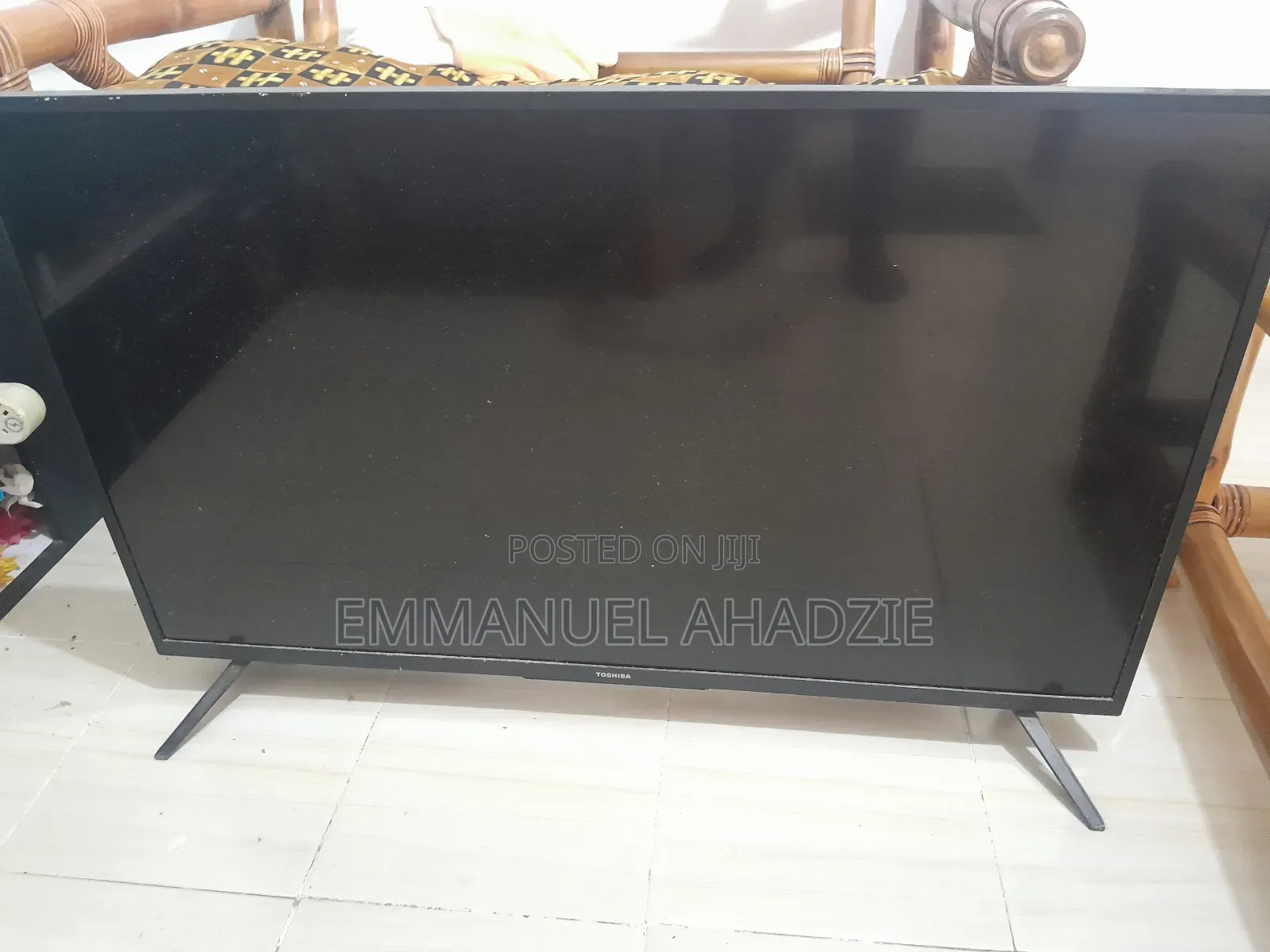 Smart Tv With Faulty Screen 43inches