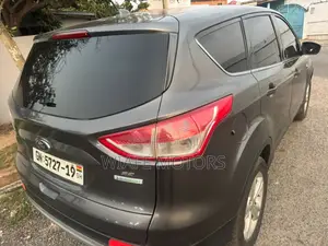 Ford Escape SE 4dr SUV (1.6L 4cyl Turbo 6A) 2014 Gray