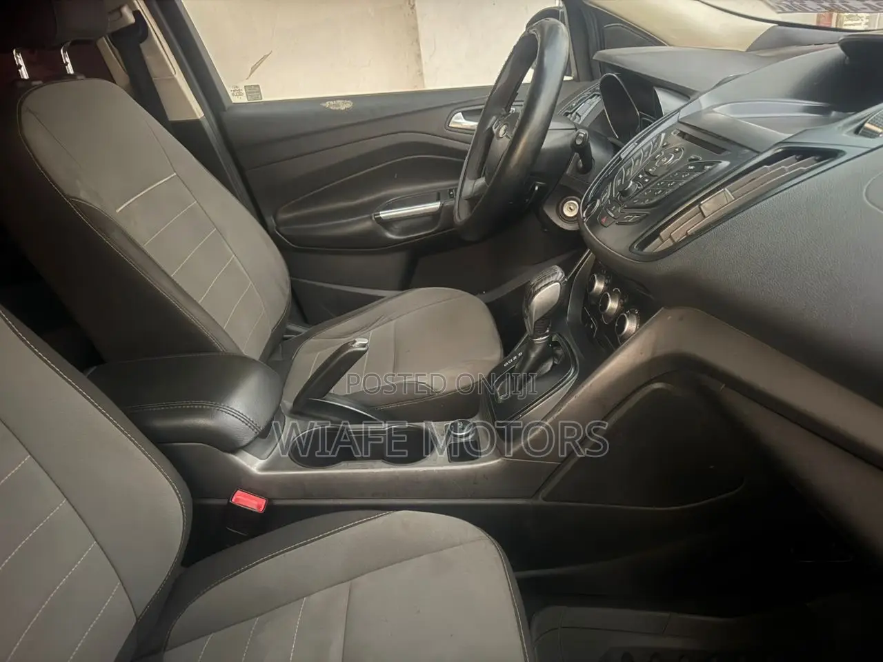 Ford Escape SE 4dr SUV (1.6L 4cyl Turbo 6A) 2014 Gray