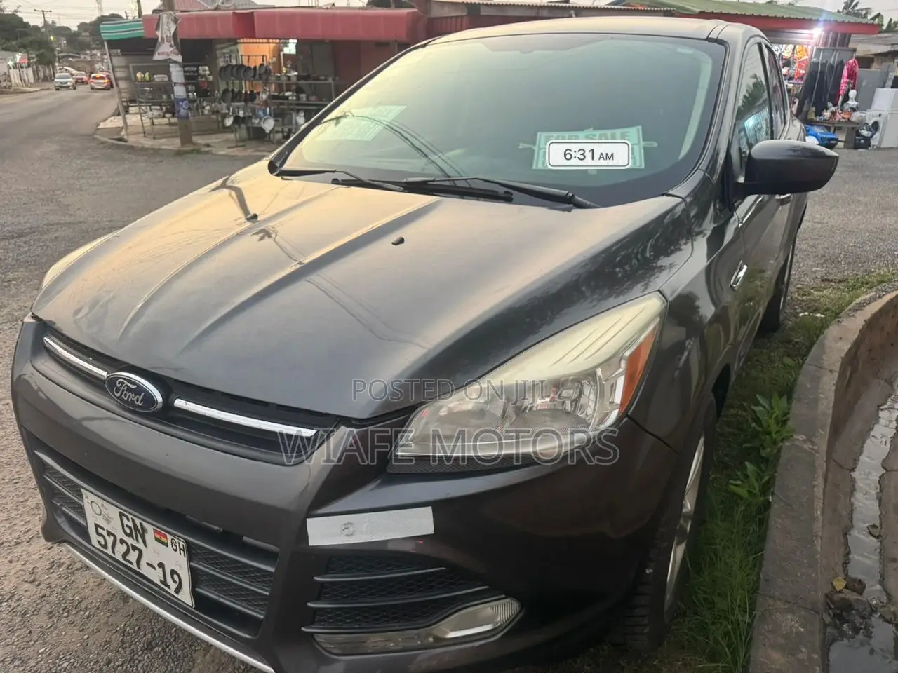 Ford Escape SE 4dr SUV (1.6L 4cyl Turbo 6A) 2014 Gray