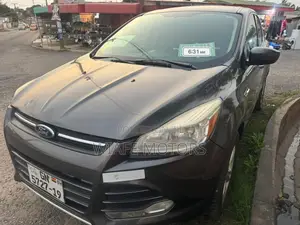 Ford Escape SE 4dr SUV (1.6L 4cyl Turbo 6A) 2014 Gray