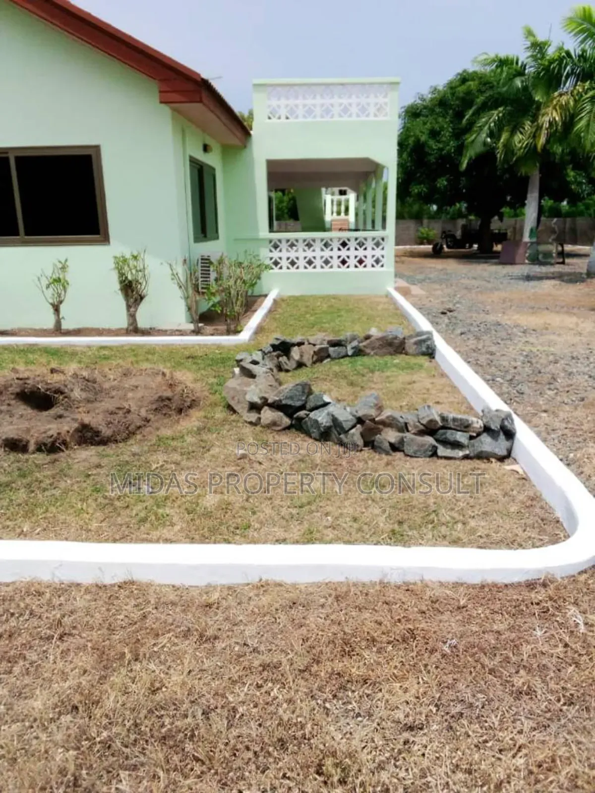 2bdrm House in Ada Foah, Sege for sale