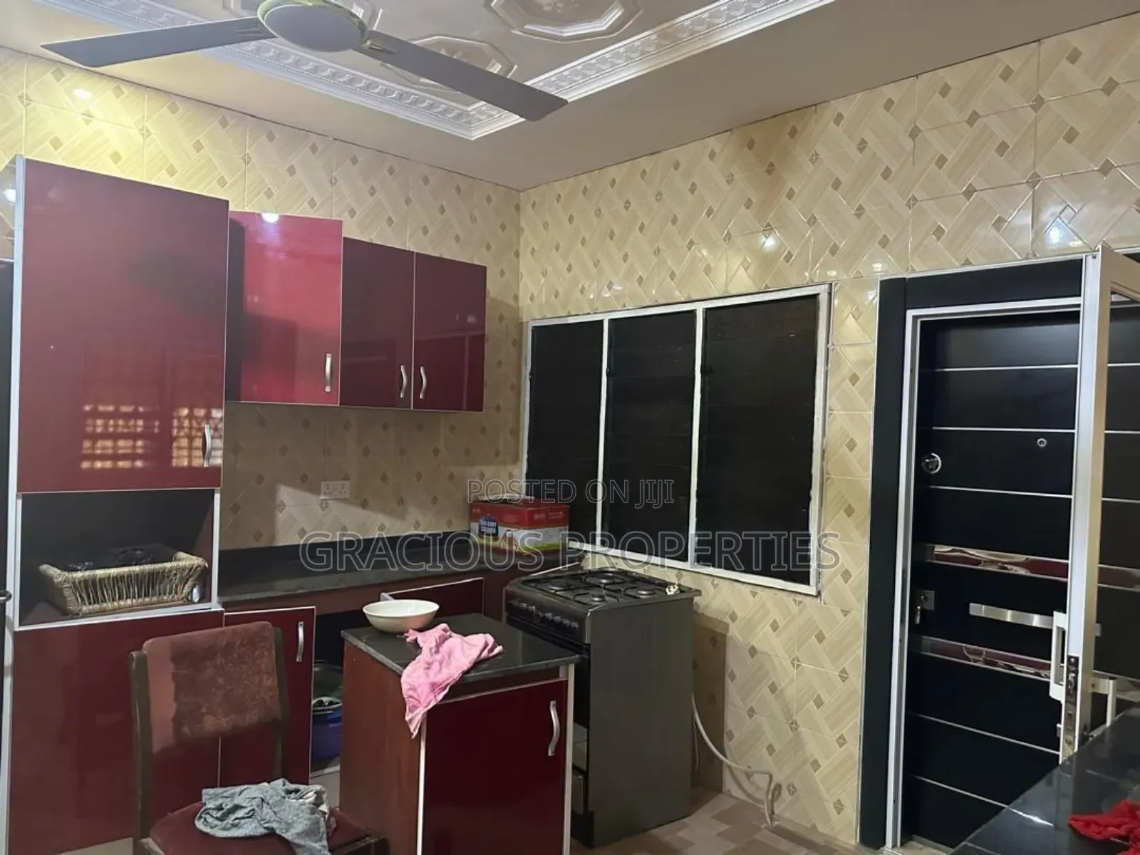 5bdrm House in Gracious Properties, Ablekuma for rent