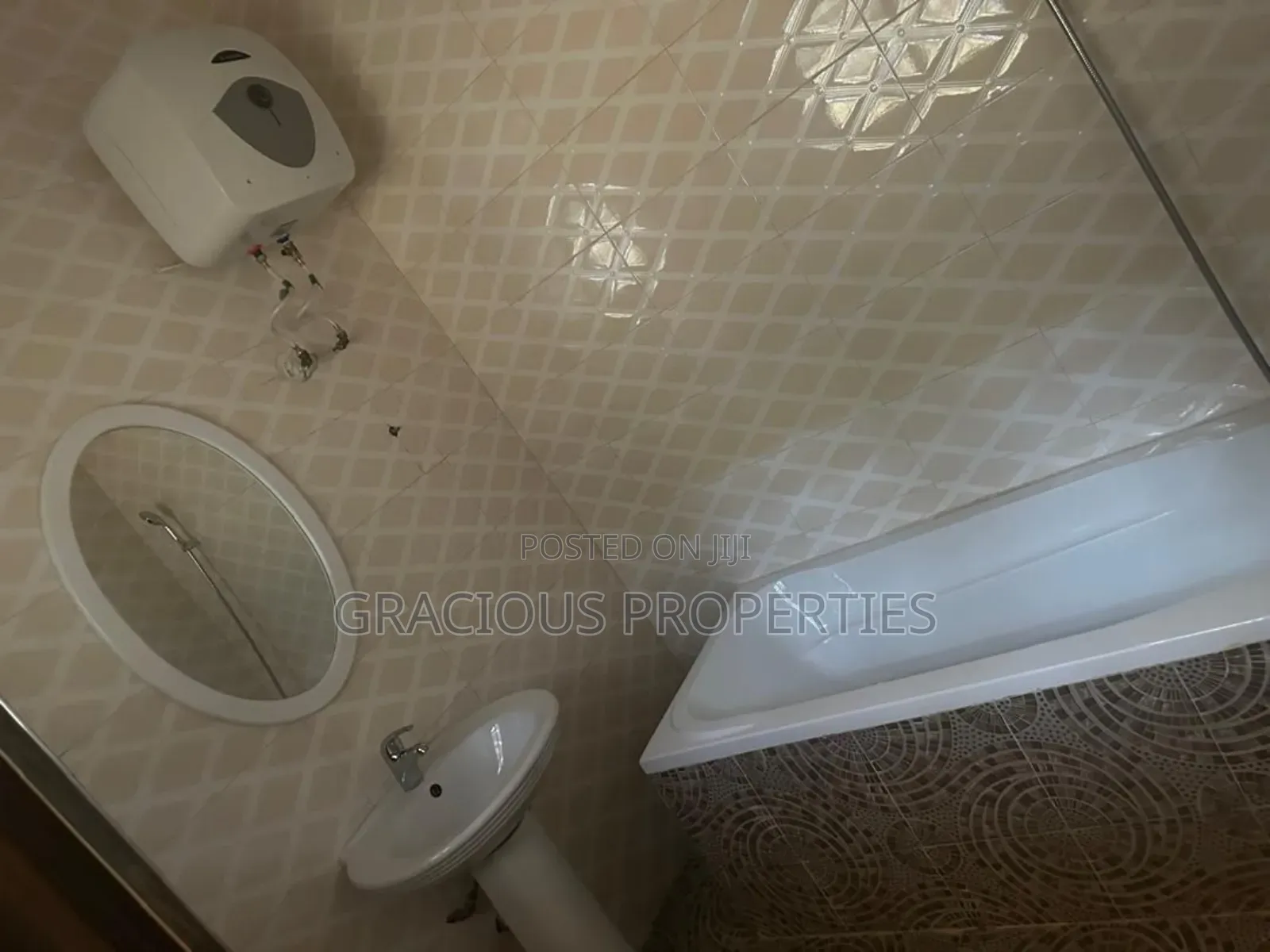 5bdrm House in Gracious Properties, Ablekuma for rent