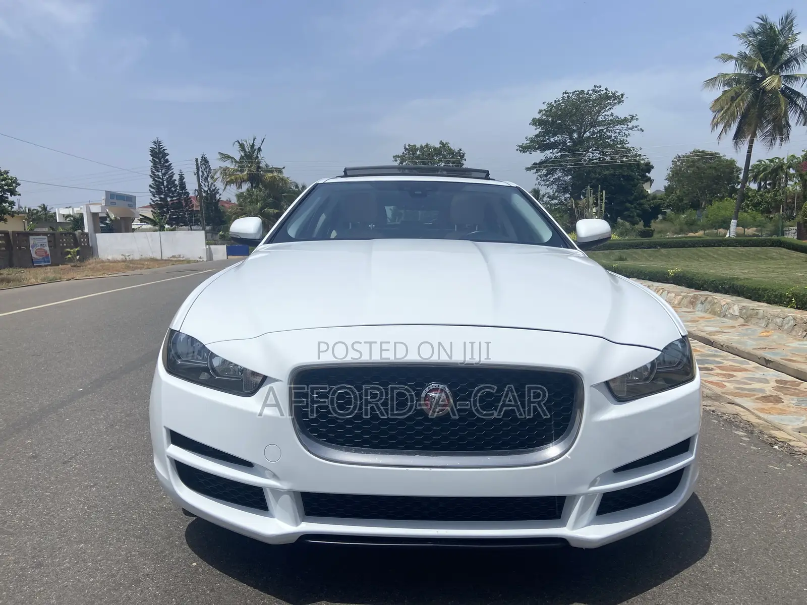 Jaguar XE 20d RWD 2017 White