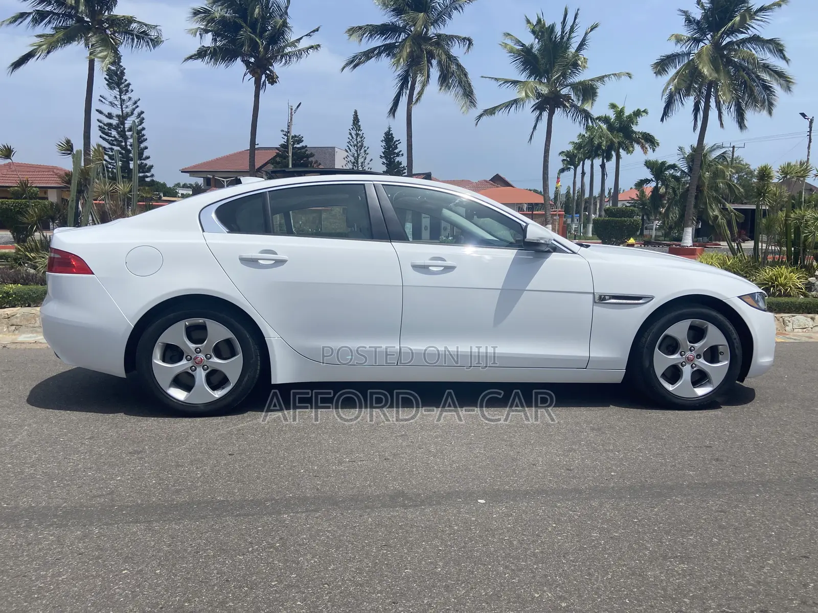 Jaguar XE 20d RWD 2017 White