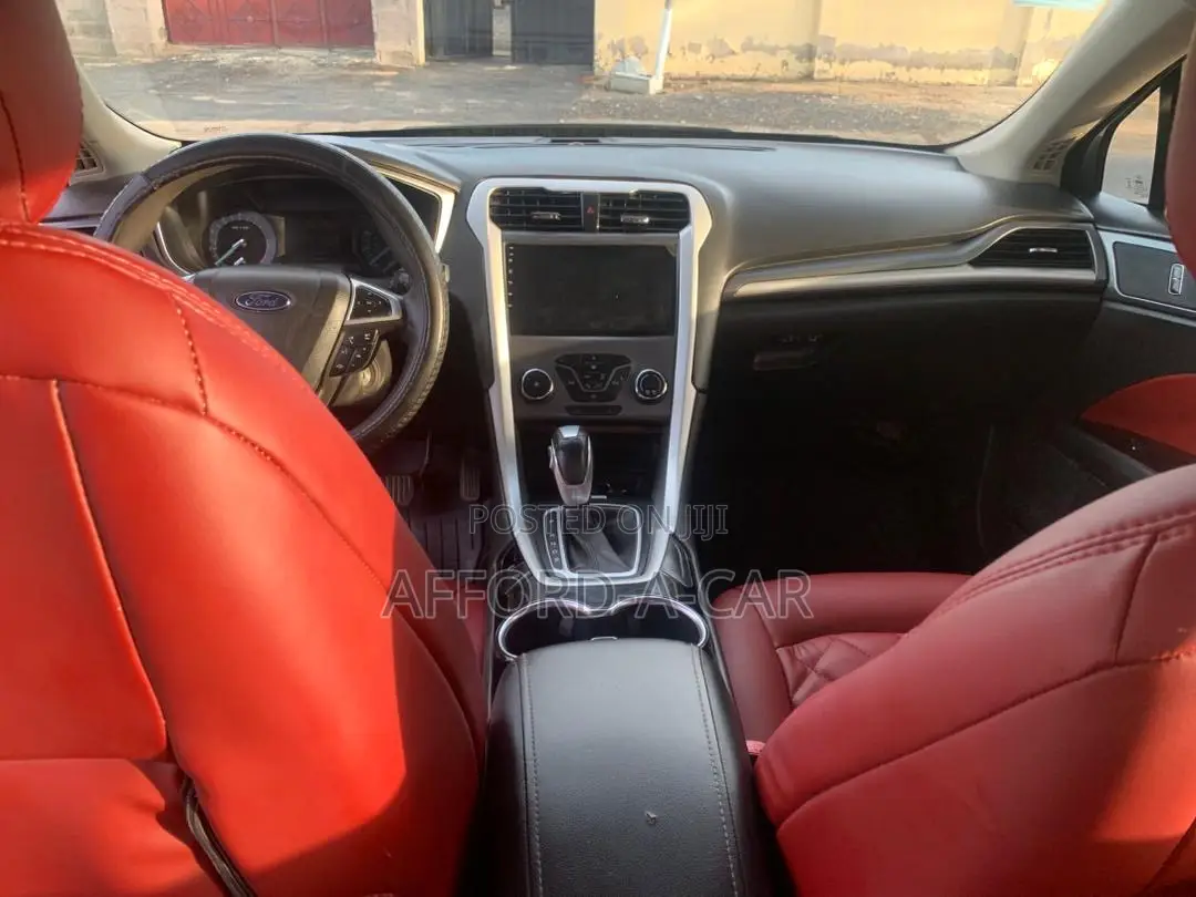 Ford Fusion S 2013 Gray