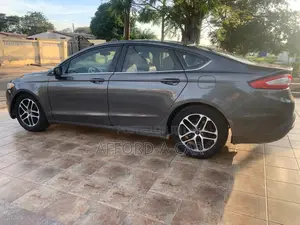 Ford Fusion S 2013 Gray