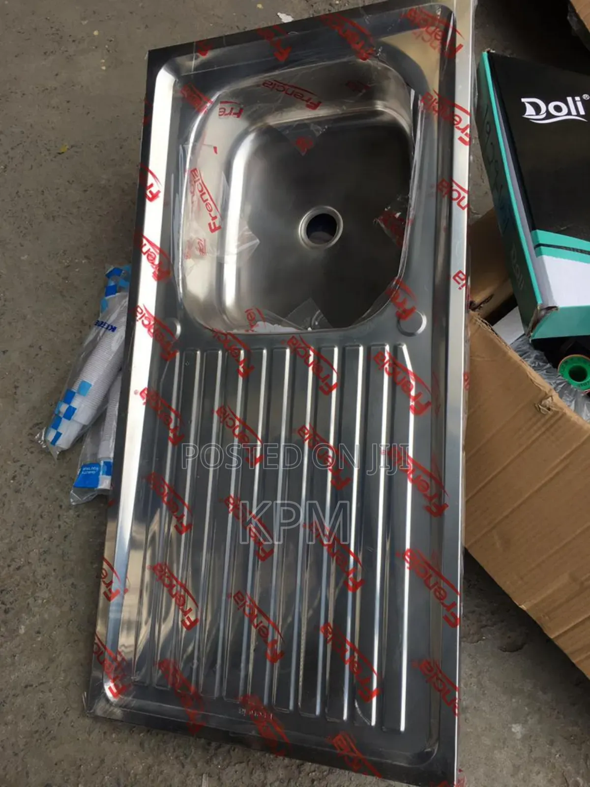 Frencia Kitchen Sink One Bowl and One Arm