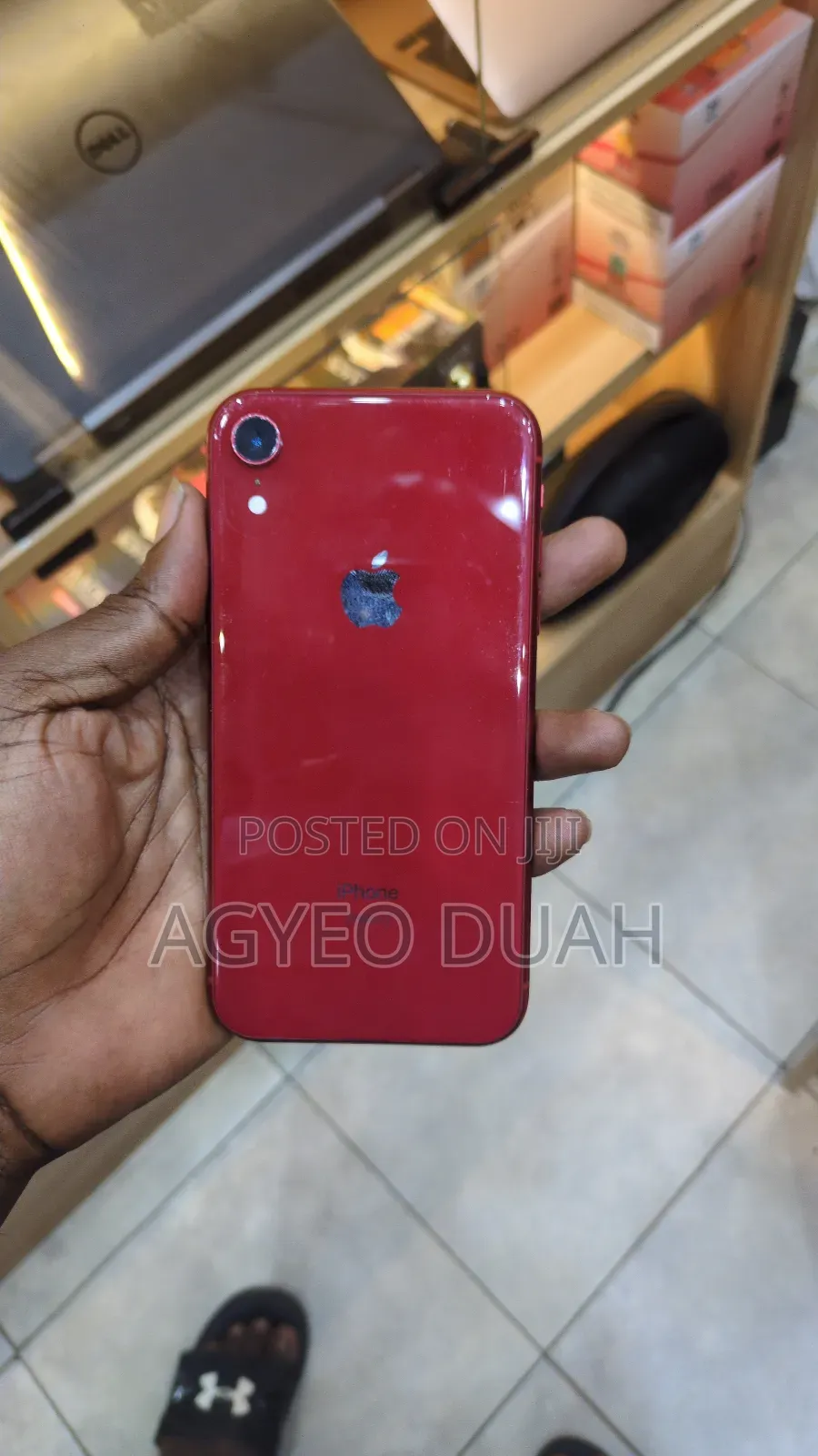 Apple iPhone XR 64 GB Red