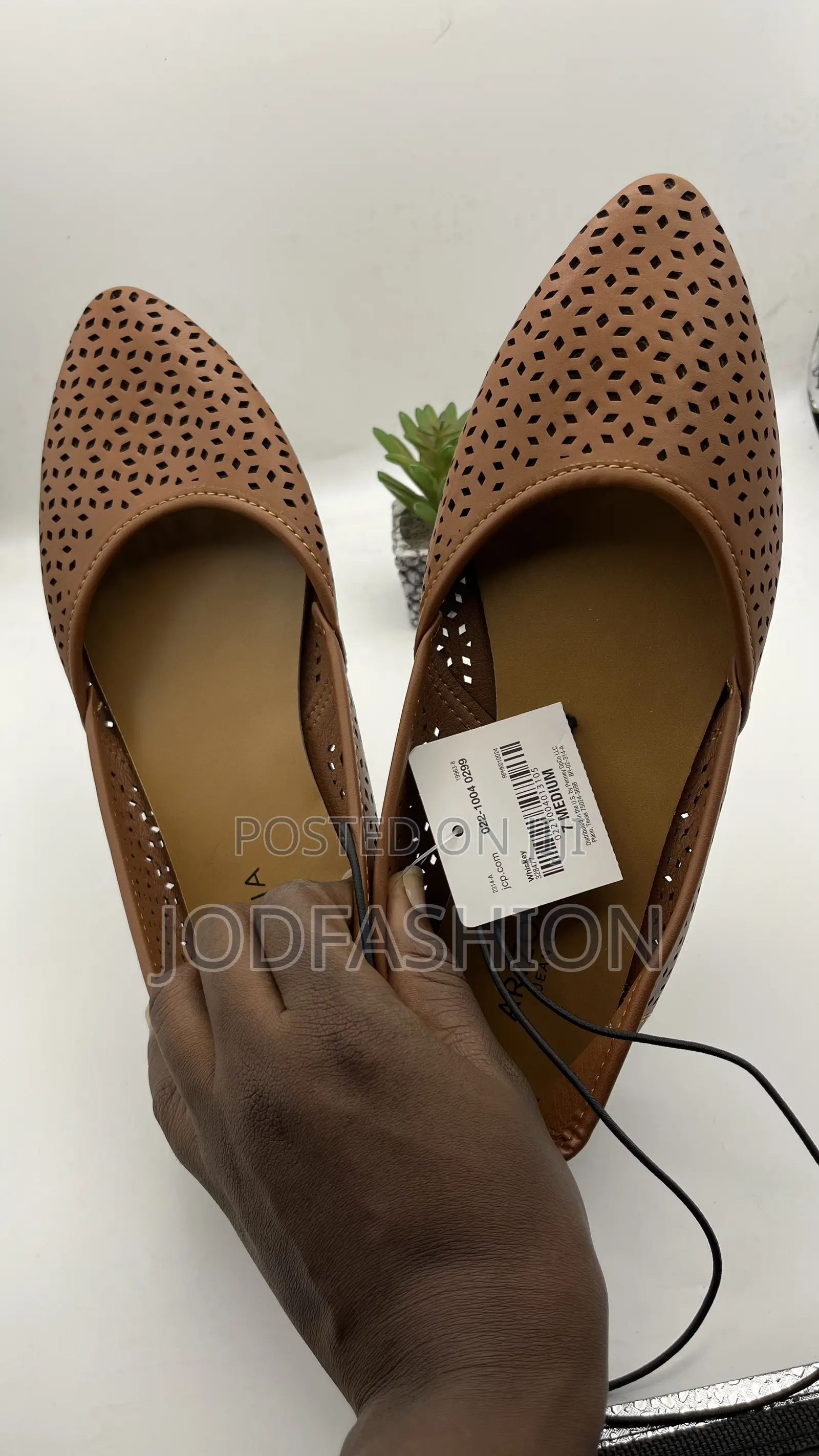 Wholesale Deals(3 Pieces and Above) Available