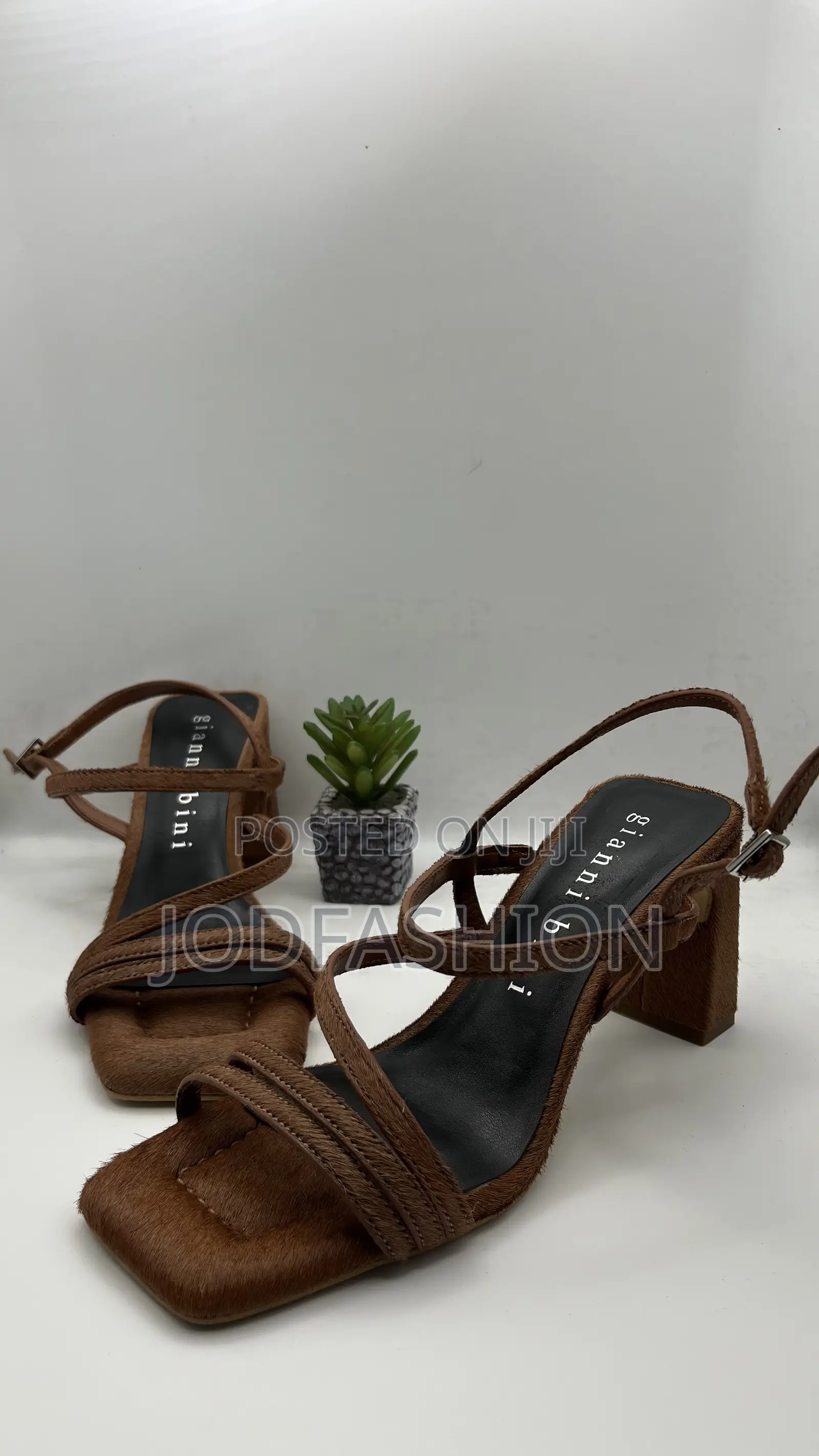 Wholesale Deals(3 Pieces and Above) Available