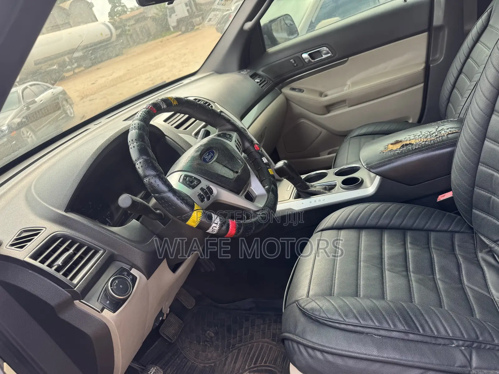 Ford Explorer XLT 4dr FWD (2.0L 4cyl 6A) 2013 Black