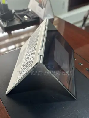Laptop HP Envy 15-Ep0xxx 8GB Intel Core I7 SSD 512GB