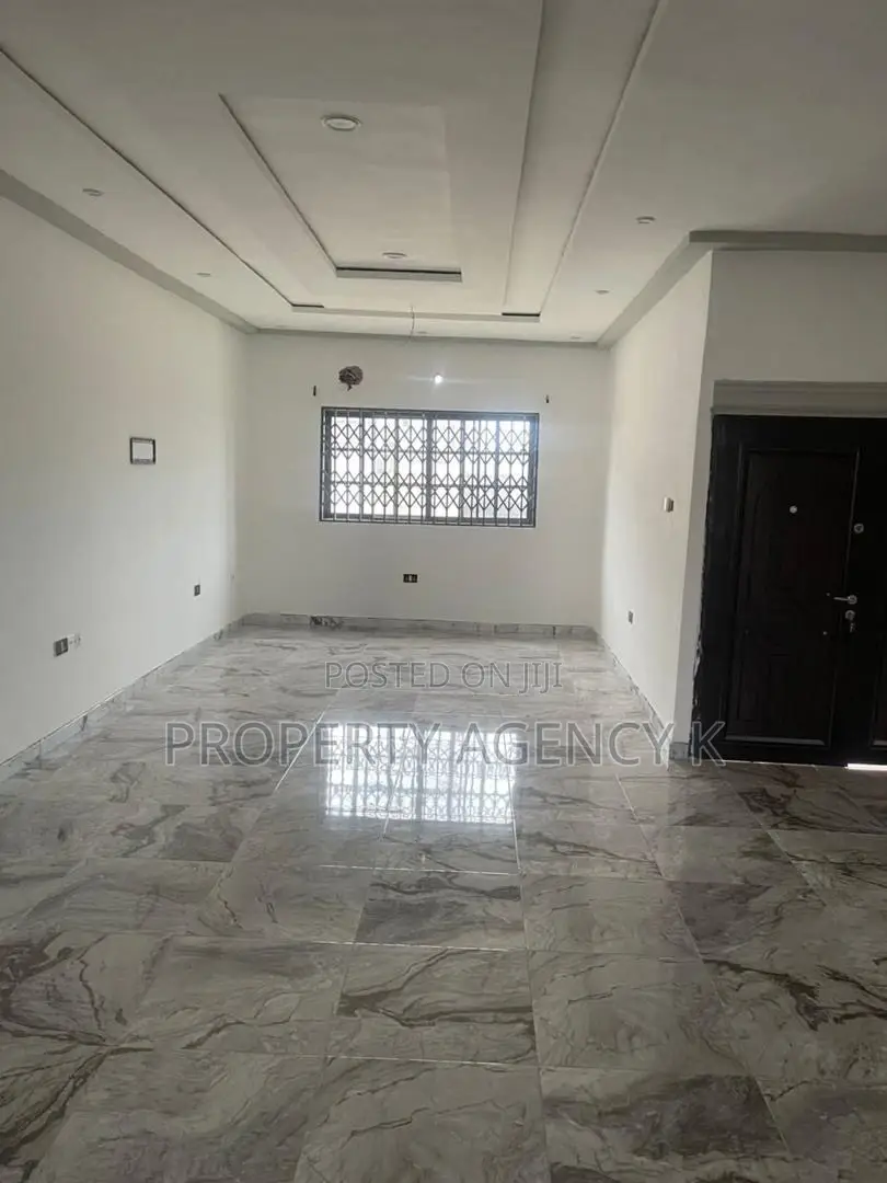 3bdrm Apartment in Kff, Old Barrier for rent