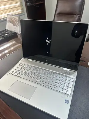 Laptop HP Envy 15-Ep0xxx 8GB Intel Core I7 SSD 512GB