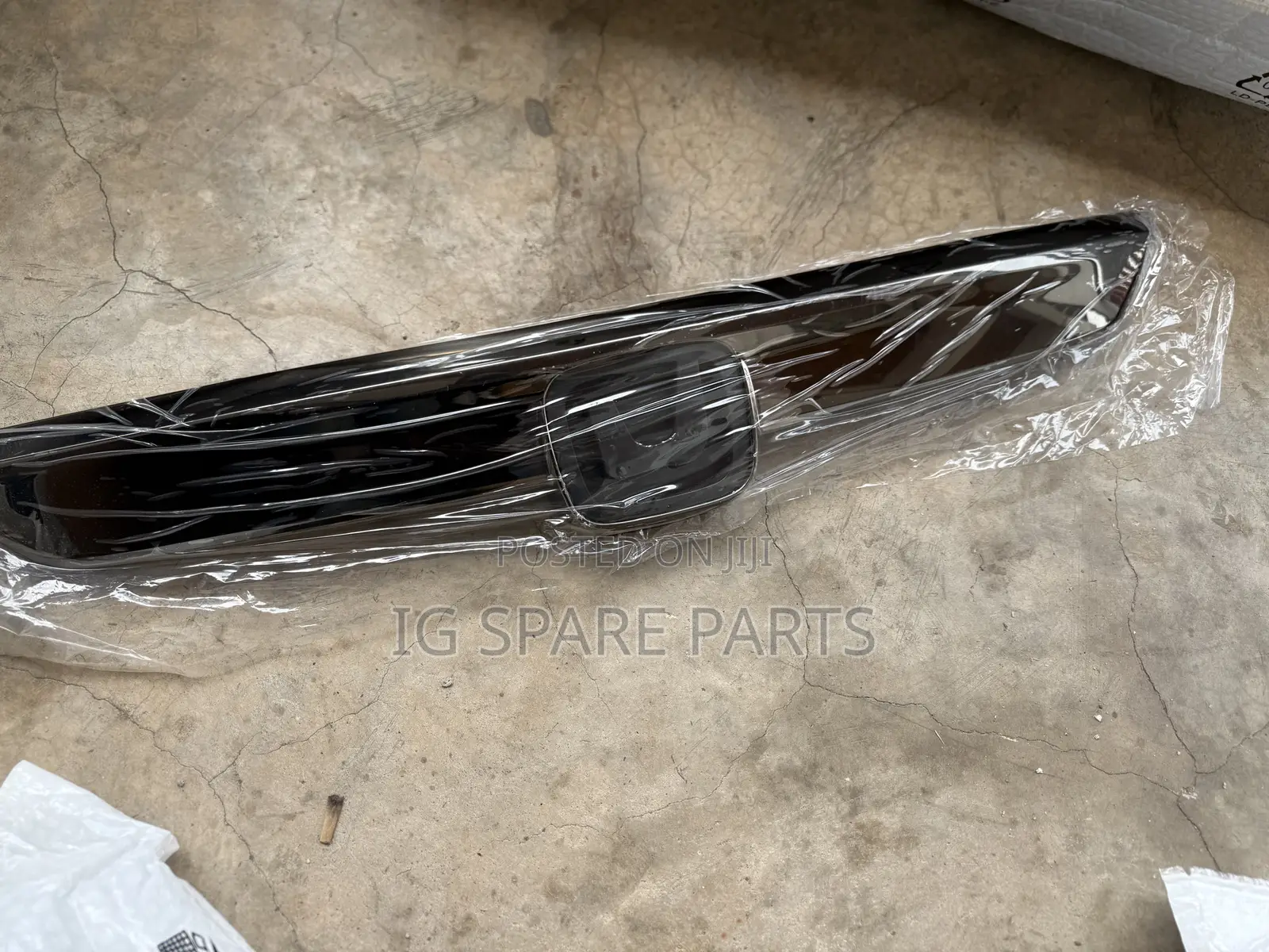 Honda Accord 2018-2020 Top Grille Smoke/Pencil/ Grey