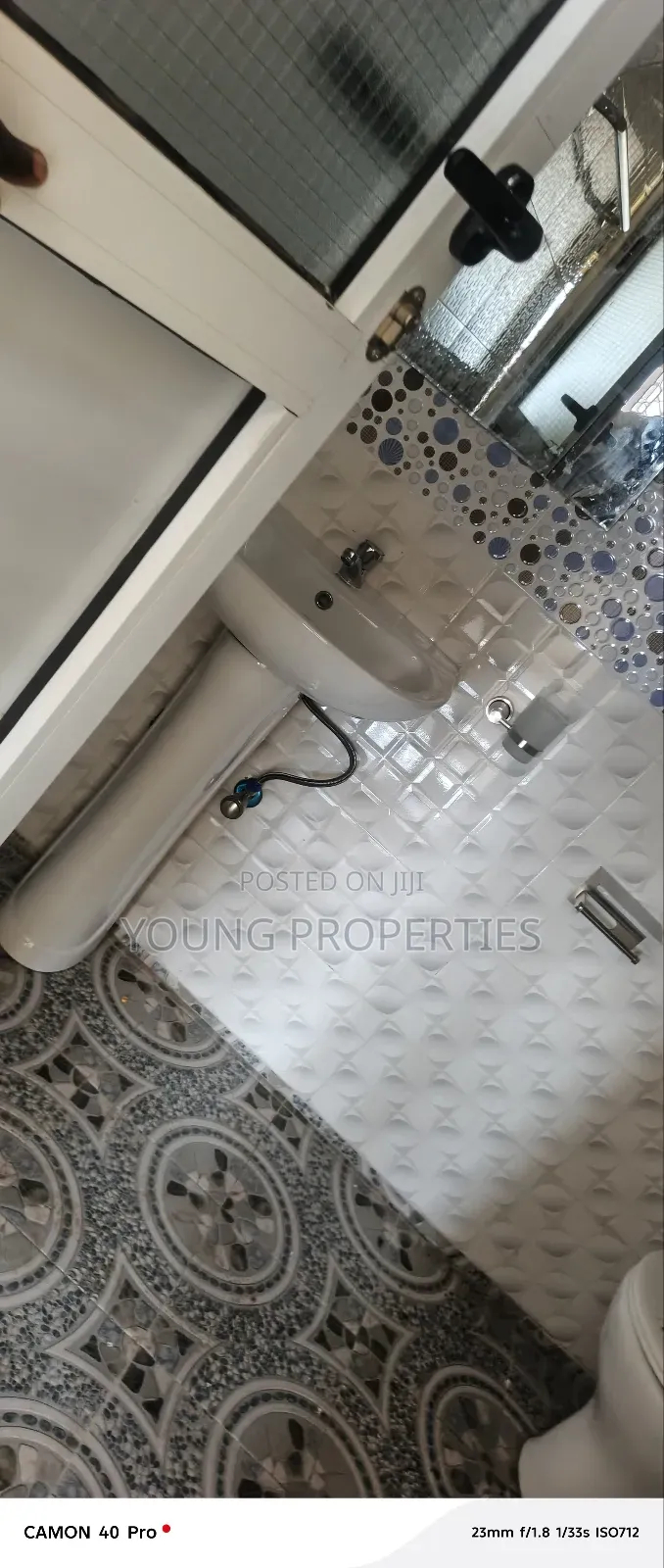 2bdrm Apartment in Ablekuma Nsakina for rent