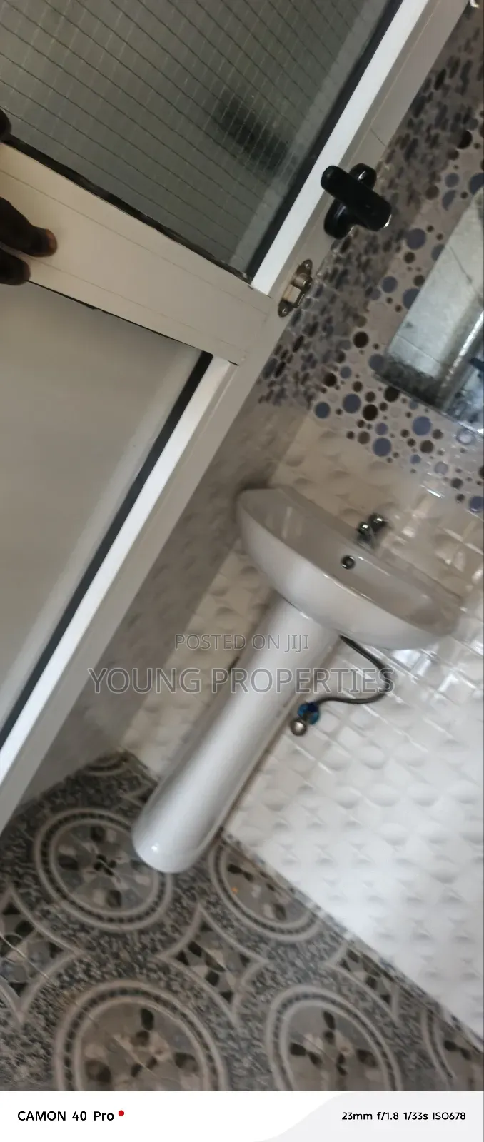 2bdrm Apartment in Ablekuma Nsakina for rent