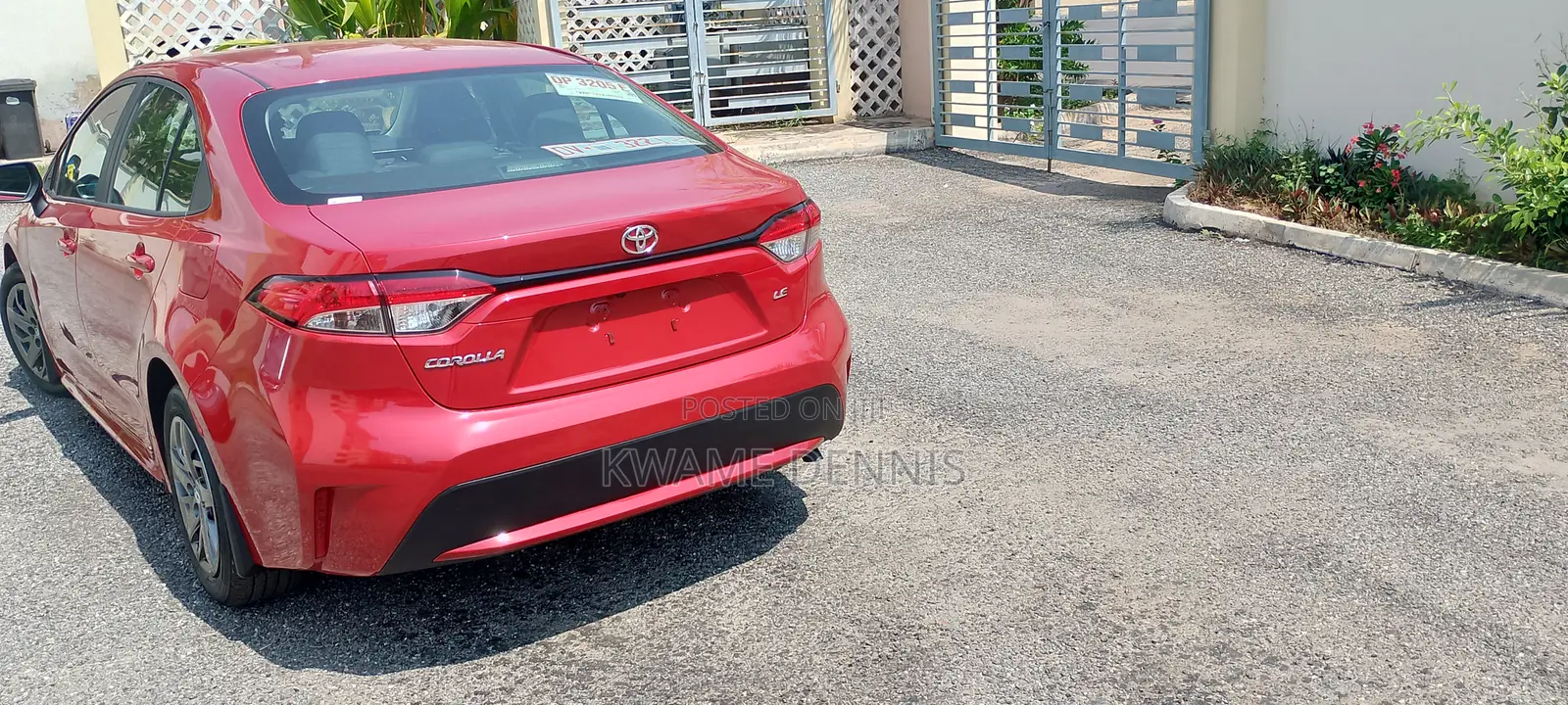 Toyota Corolla LE 2020 Red