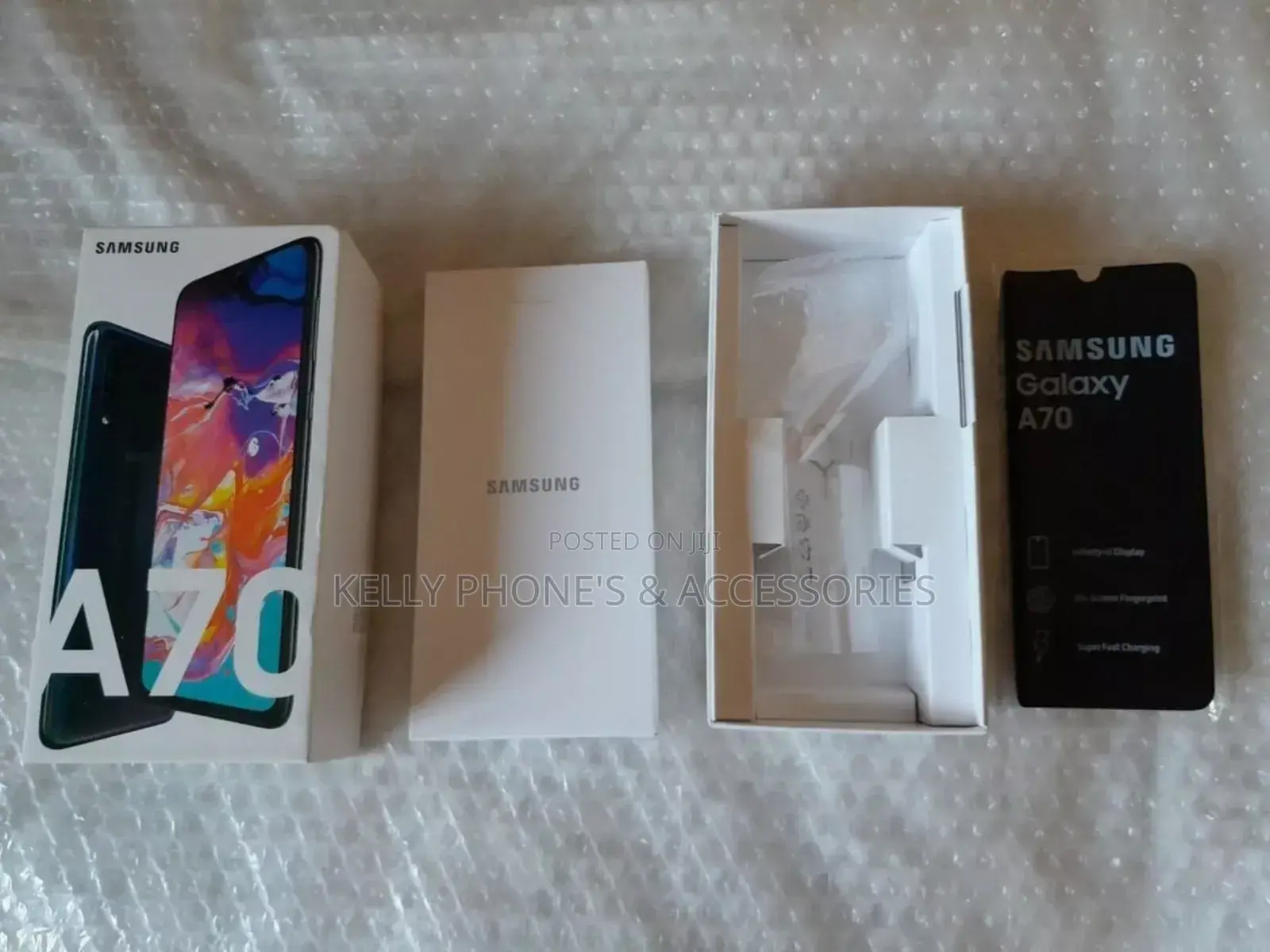 New Samsung Galaxy A70 128 GB White