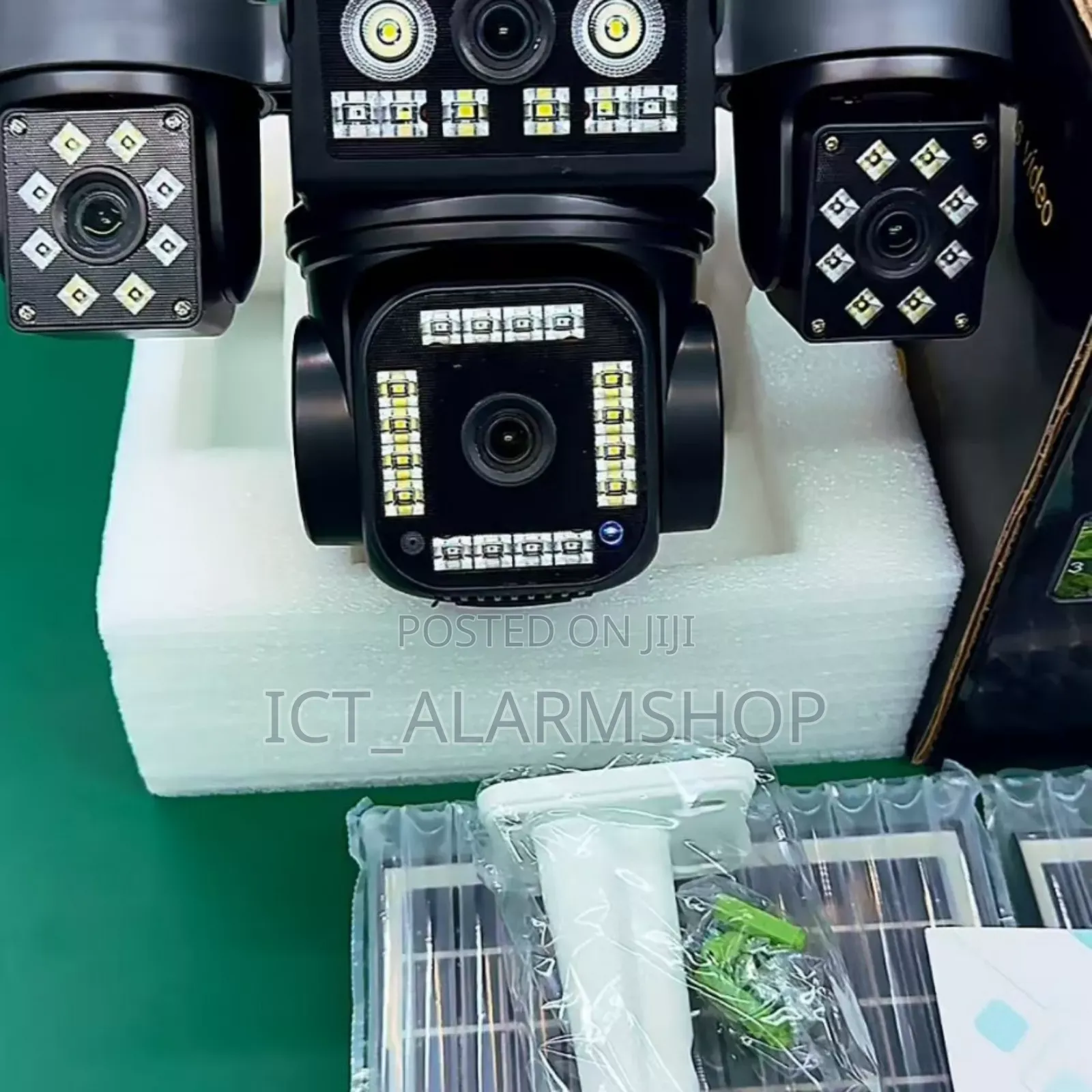 Solar Power Panel 4lens PTZ Monitoring