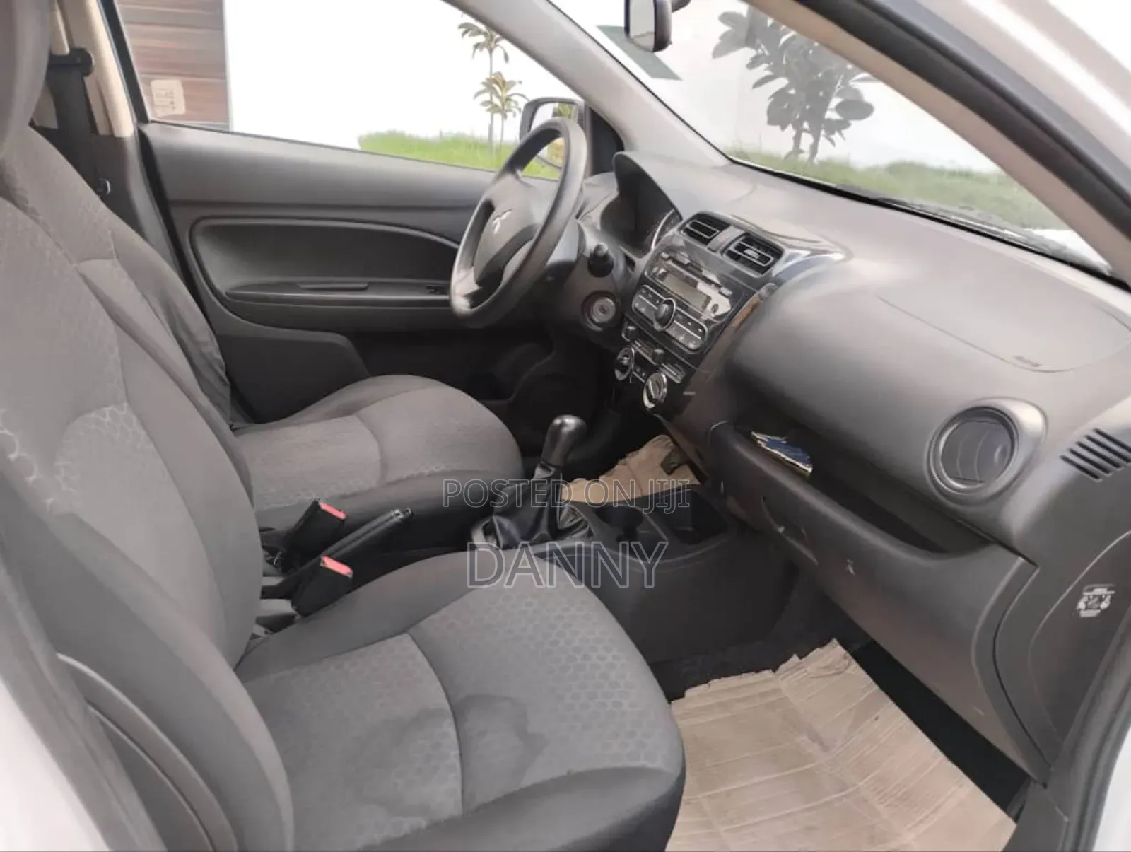 Mitsubishi Mirage DE 4dr Hatchback (1.2L 3cyl CVT) 2014 White