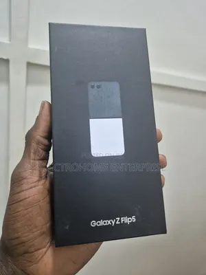 New Samsung Galaxy Z Flip5 256 GB Black