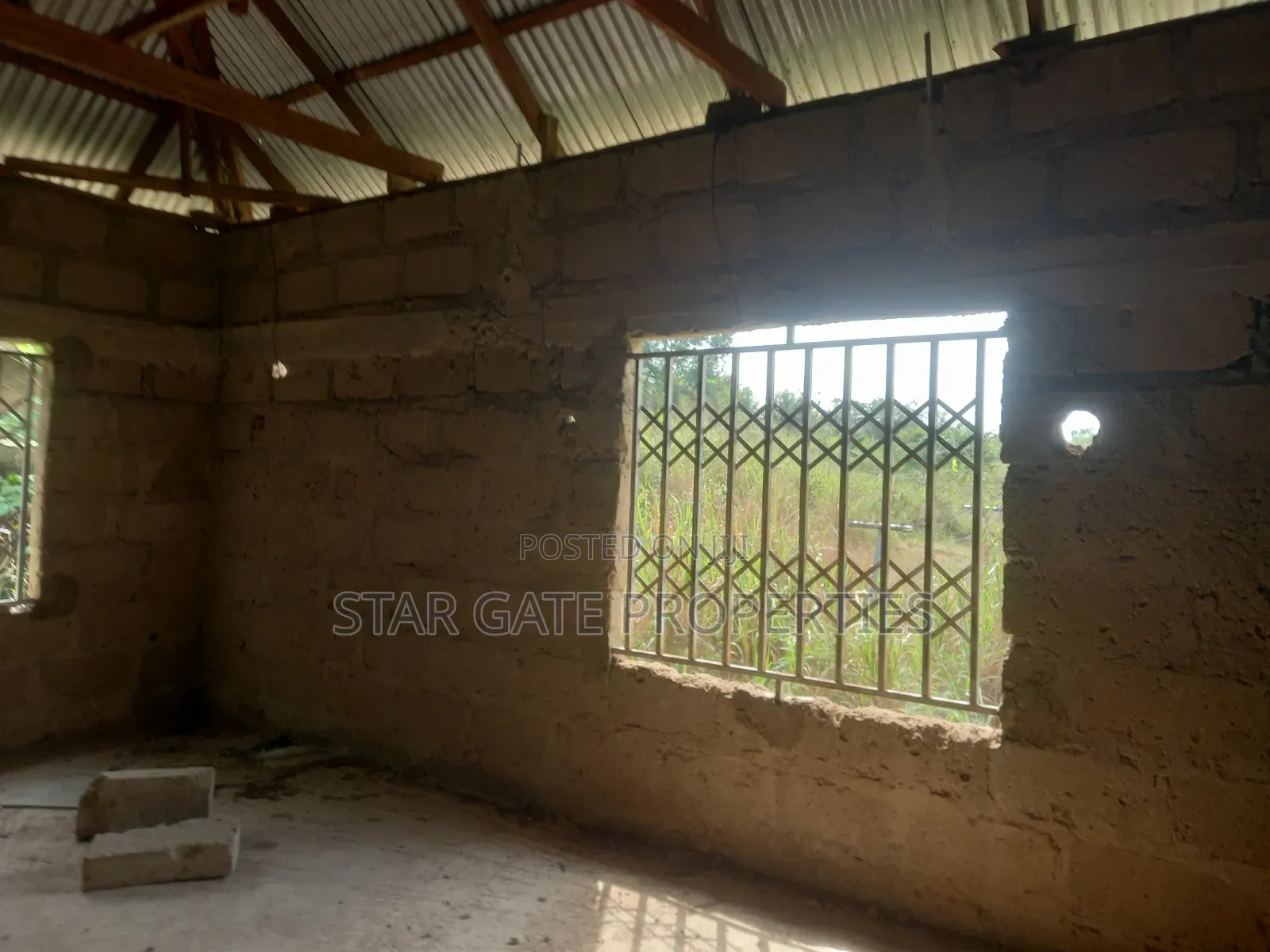 4bdrm House in Fawoade Bomfa, Kumasi Metropolitan for sale