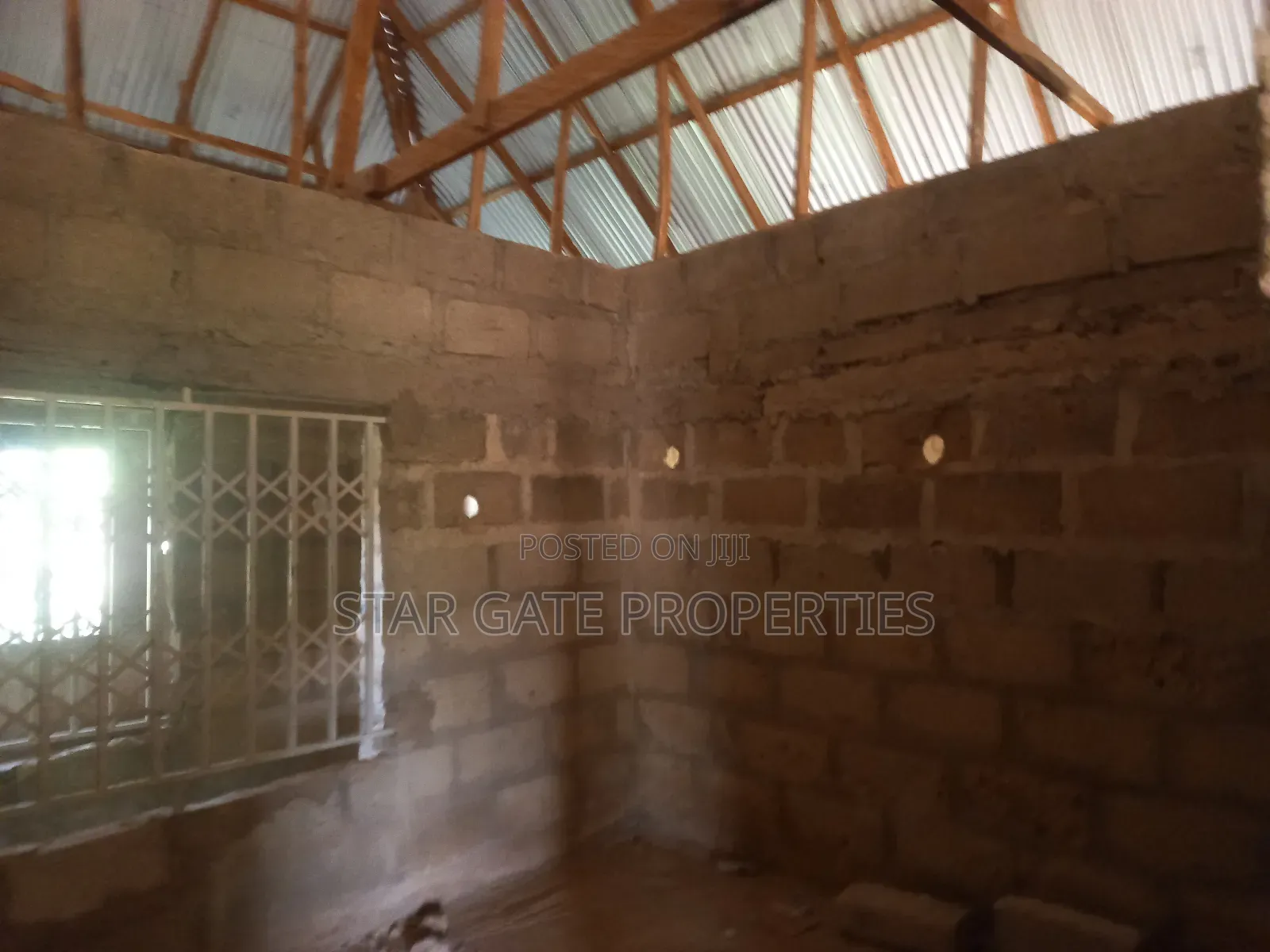 4bdrm House in Fawoade Bomfa, Kumasi Metropolitan for sale
