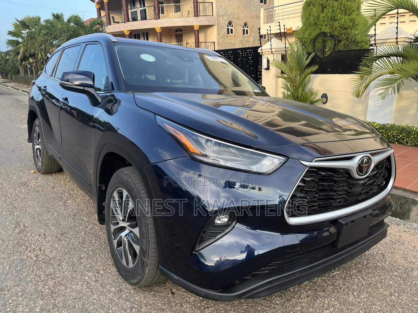 Toyota Highlander XLE 2022 Black