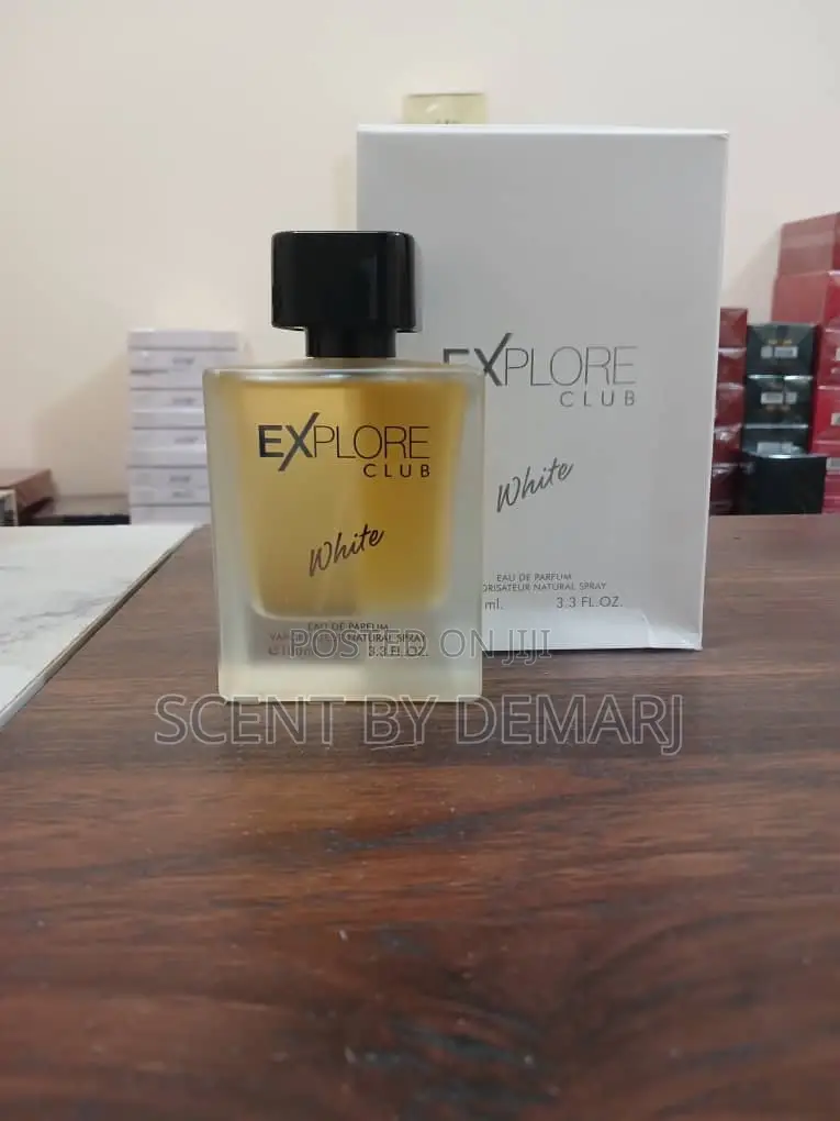 Explore Club White