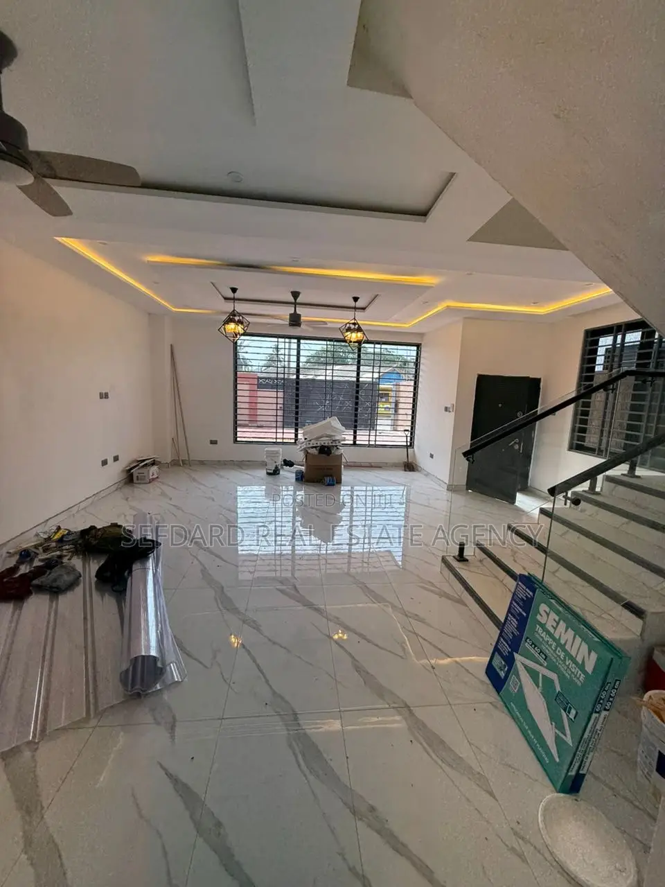 5bdrm Duplex in Lartebiokorshie for rent