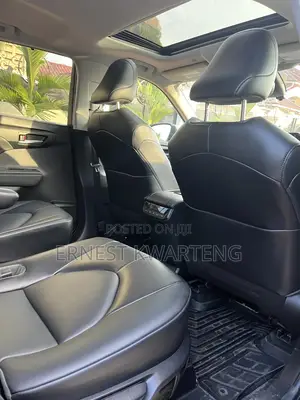 Toyota Highlander XLE 2022 Black