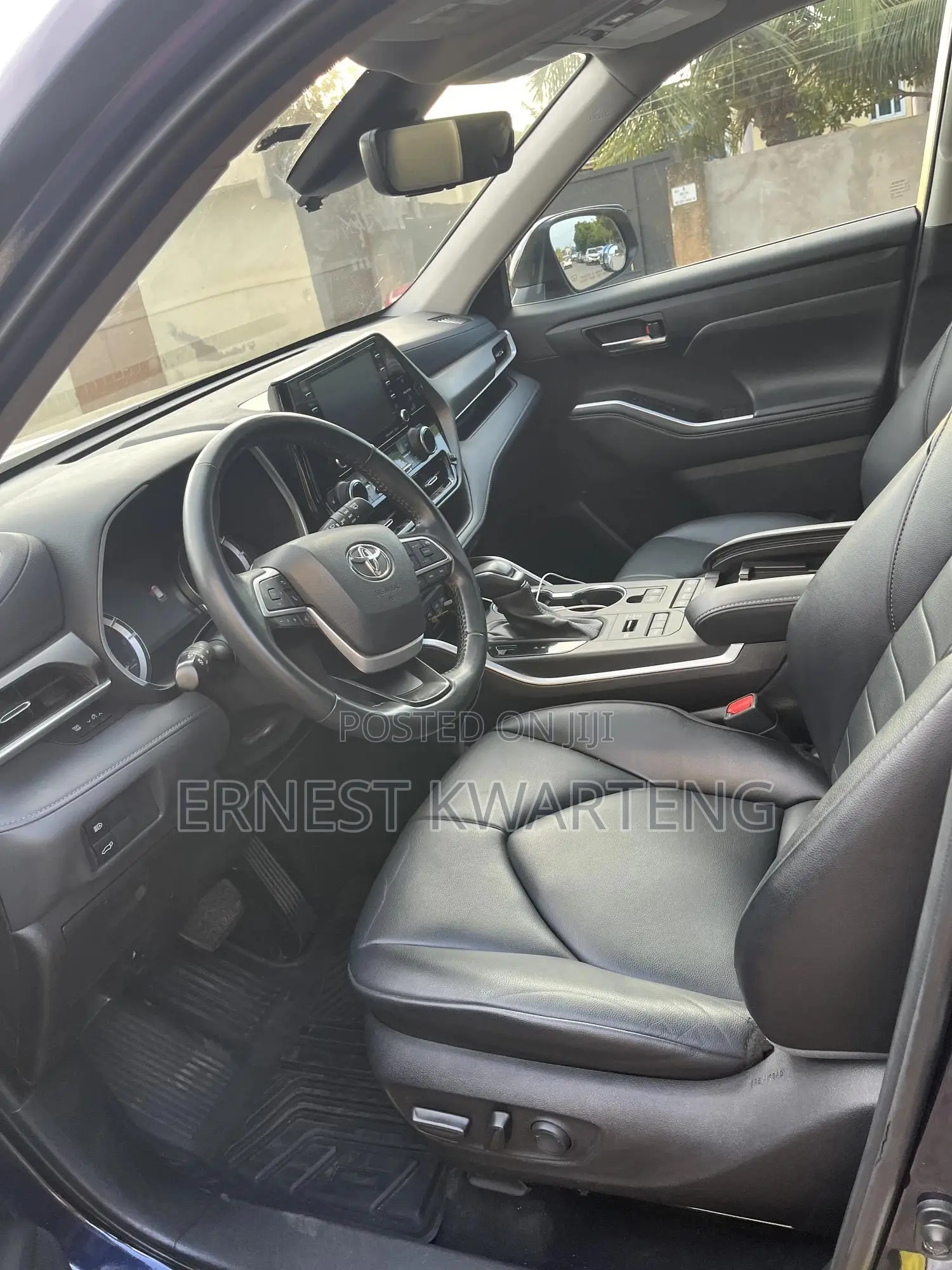 Toyota Highlander XLE 2022 Black
